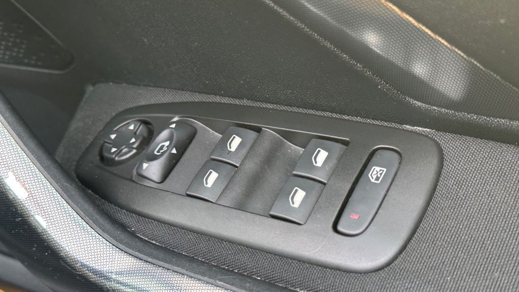 Used Peugeot 2008 2017 for sale - 77551612: Photo 21