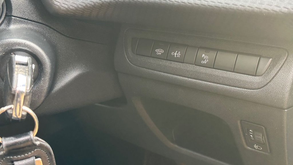 Used Peugeot 2008 2017 for sale - 77551612: Photo 22