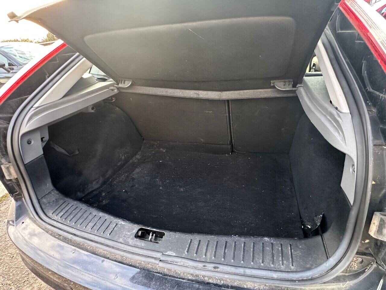 Used Ford Focus 2010 for sale - 77394044: Photo 10