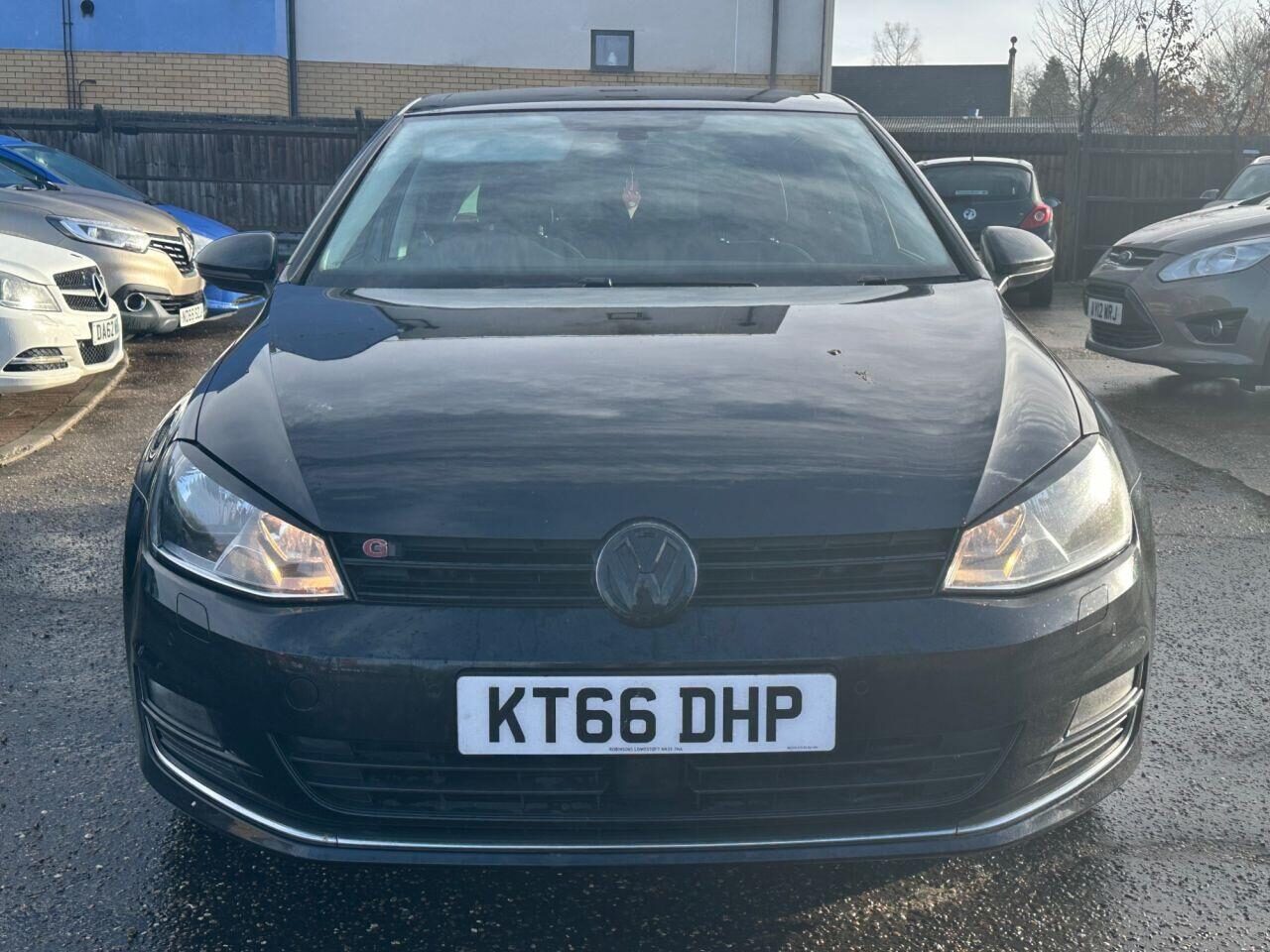 Used Volkswagen Golf 2017 for sale - 77394059: Photo 5