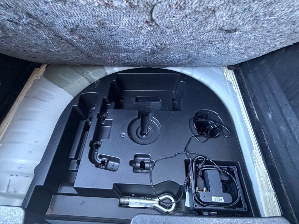 Used Nissan Juke 2015 for sale - 78200105: Photo 40