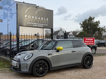 Used MINI Hatch 2021 for sale - 77583768: Photo