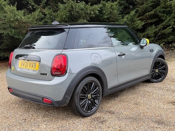 Used MINI Hatch 2021 for sale - 77583768: Photo