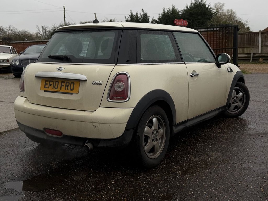 Used MINI Hatch 2010 for sale - 77826826: Photo 4