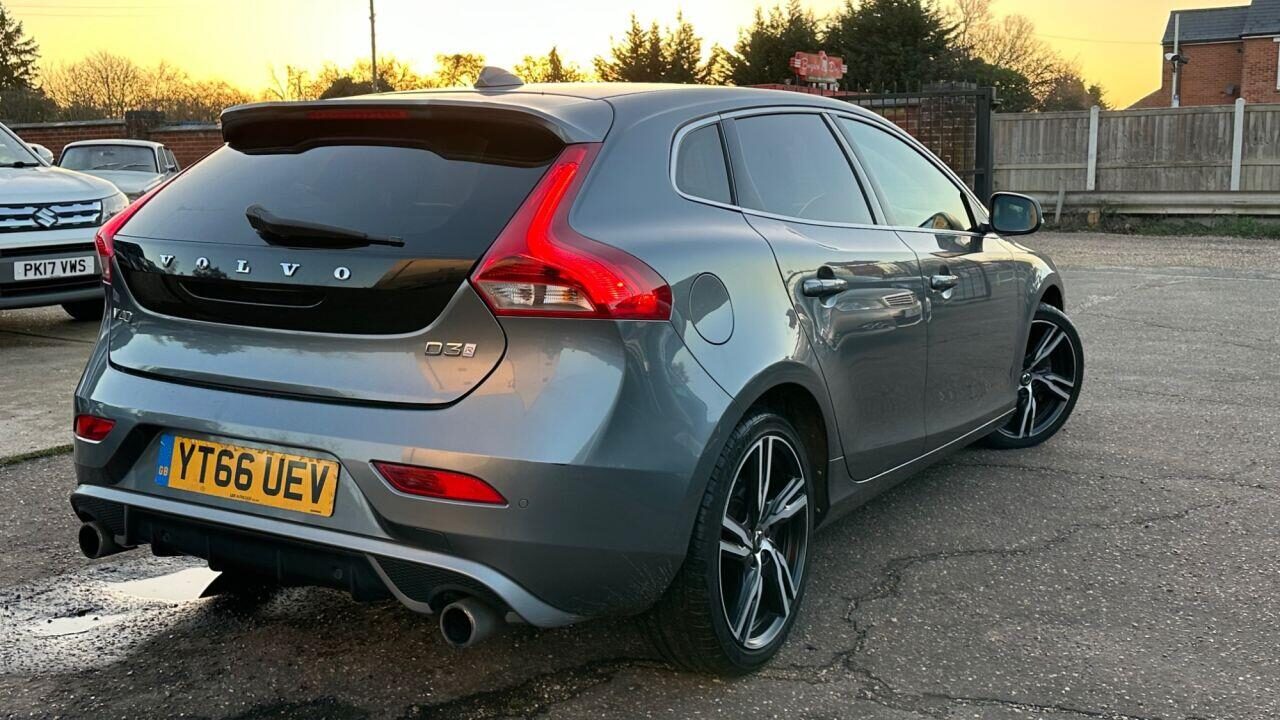 Used Volvo V40 2016 for sale - 77337736: Photo 4