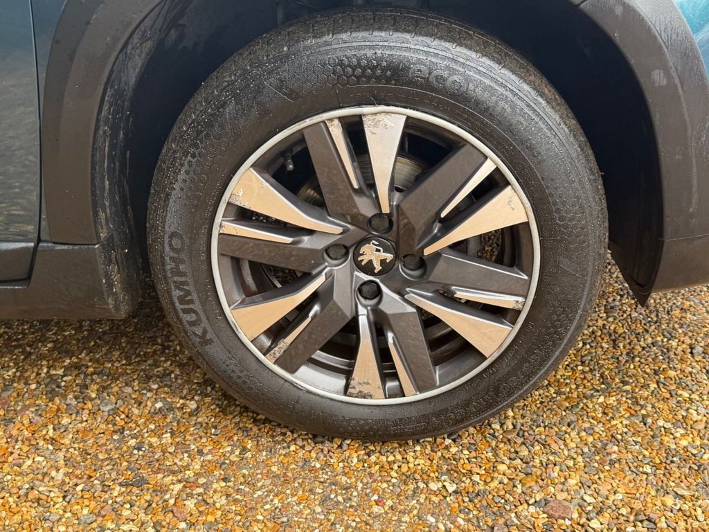 Used Peugeot 2008 2017 for sale - 77551862: Photo 14