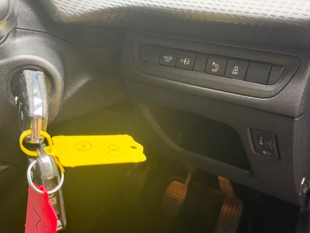 Used Peugeot 2008 2017 for sale - 77551862: Photo 22