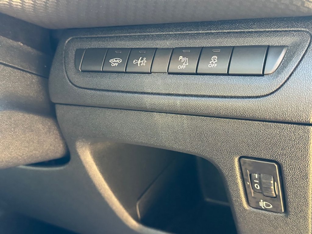 Used Peugeot 2008 2016 for sale - 77551877: Photo 25