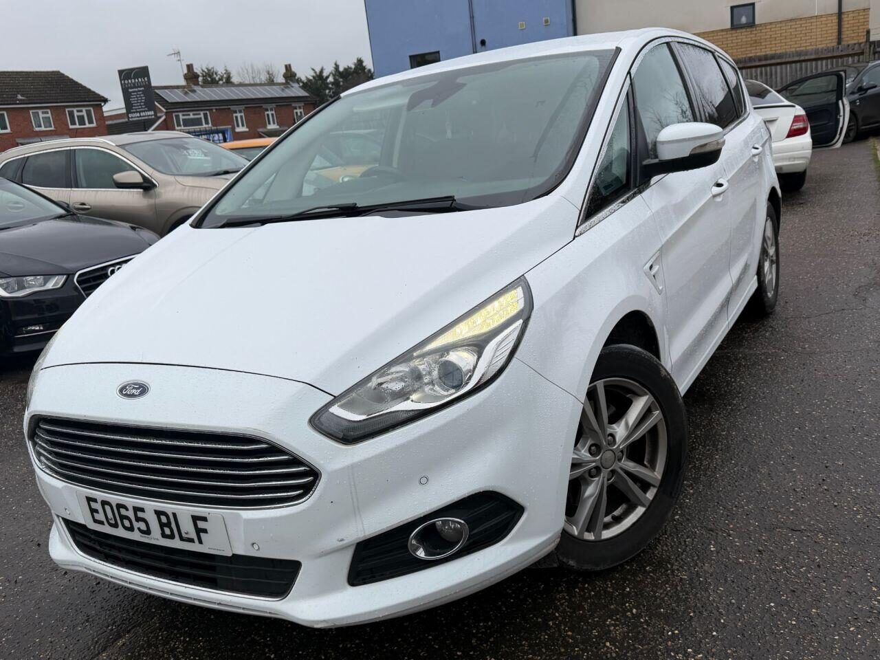 Used Ford S-Max 2015 for sale - 77506792: Photo 2