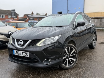 Used Nissan Qashqai 2015 for sale - 77673689: Photo
