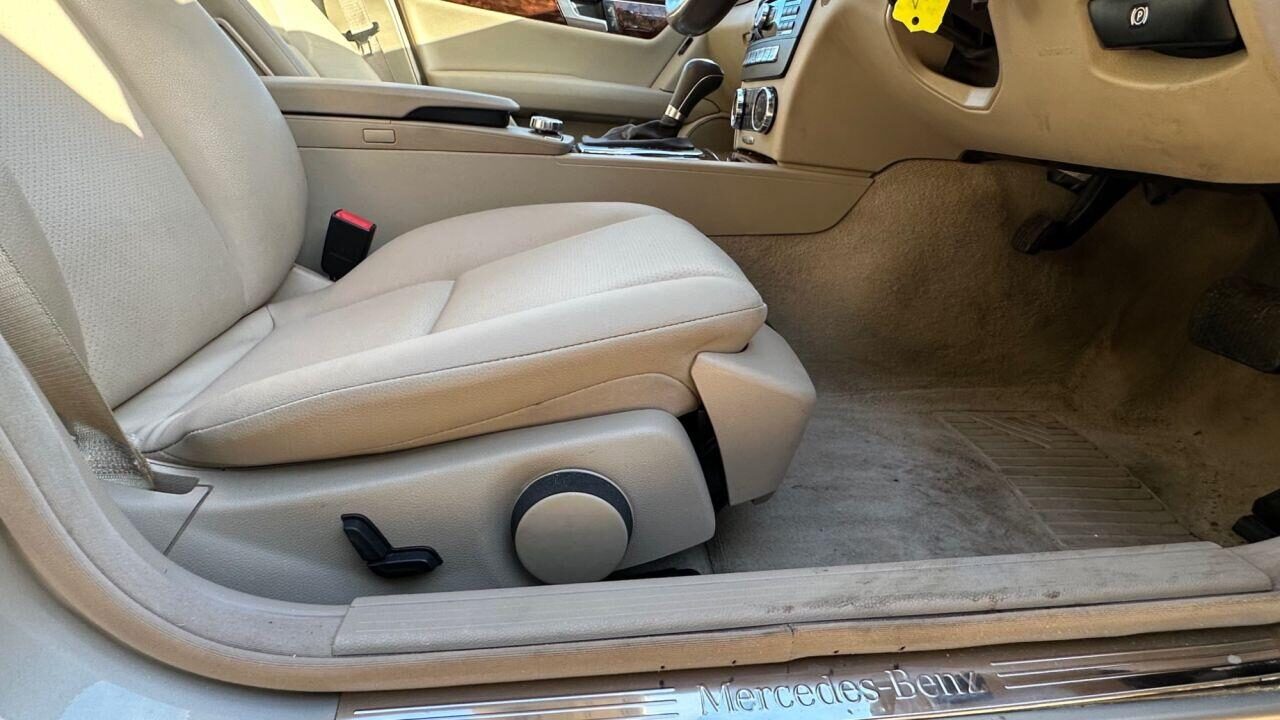 Used Mercedes-Benz C Class 2012 for sale - 77337744: Photo 29