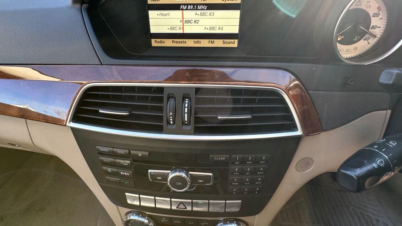 Used Mercedes-Benz C Class 2012 for sale - 77337744: Photo 31