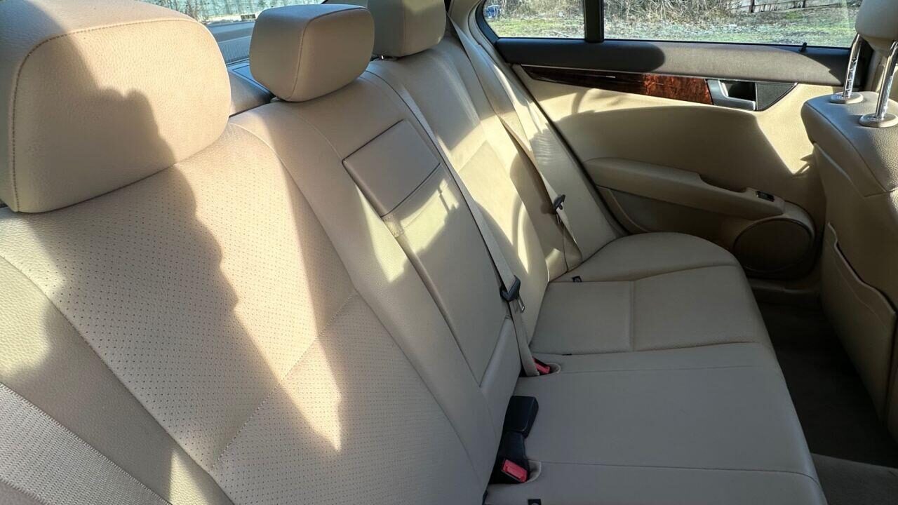 Used Mercedes-Benz C Class 2012 for sale - 77337744: Photo 35