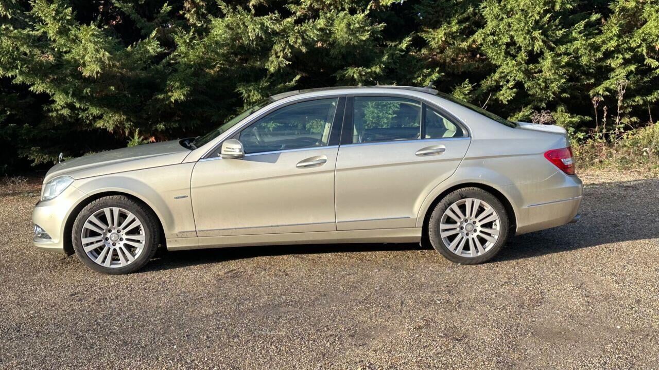 Used Mercedes-Benz C Class 2012 for sale - 77337744: Photo 7