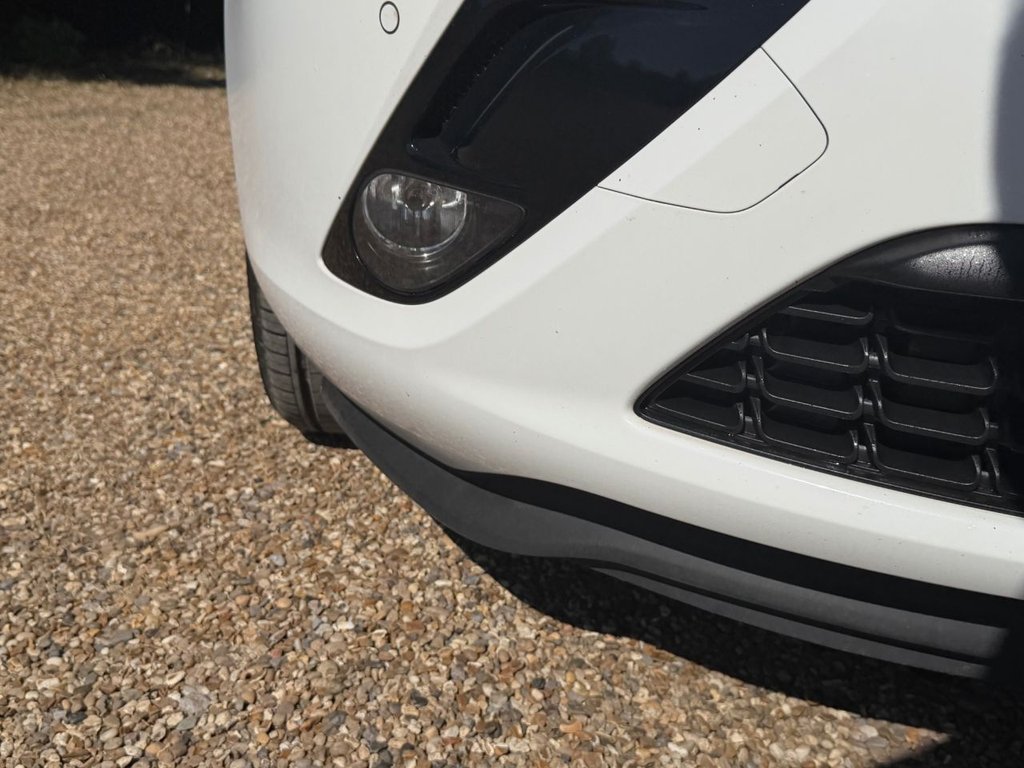 Used Vauxhall Zafira 2015 for sale - 78199993: Photo 12