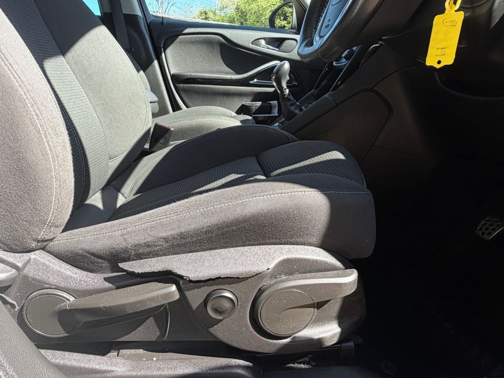 Used Vauxhall Zafira 2015 for sale - 78199993: Photo 28