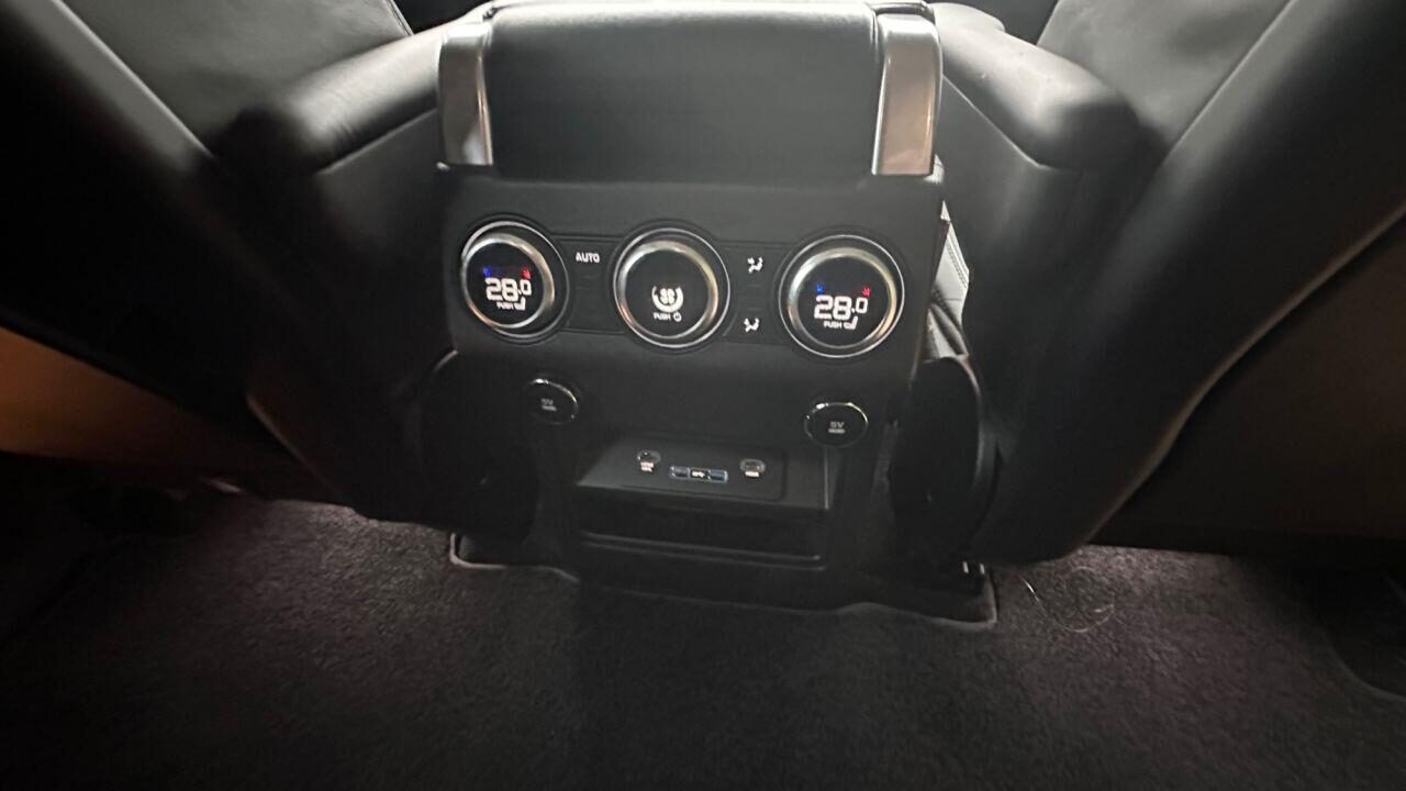 Used Land Rover Discovery 2018 for sale - 77337756: Photo 37