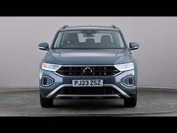 Used Volkswagen T-Roc 2023 for sale - 79355293: Photo