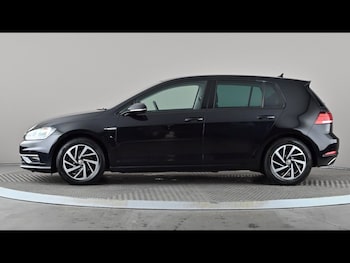 Used Volkswagen Golf 2019 for sale - 79097777: Photo