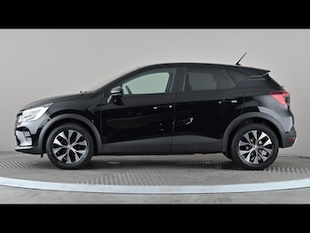 Used Renault Captur 2023 for sale - 79174871: Photo