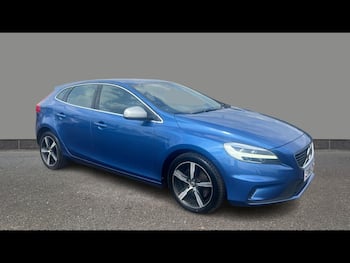 Used Volvo V40 2018 for sale - 79656017: Photo