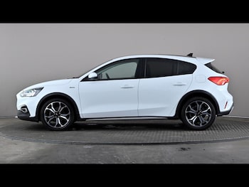 Used Ford Focus 2021 for sale - 79082749: Photo