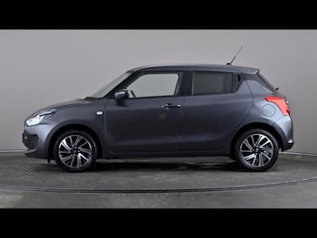Used Suzuki Swift 2021 for sale - 79371731: Photo