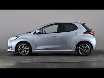 Used Toyota Yaris 2023 for sale - 79417007: Photo