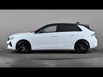 Used Vauxhall Astra 2024 for sale - 79359752: Photo