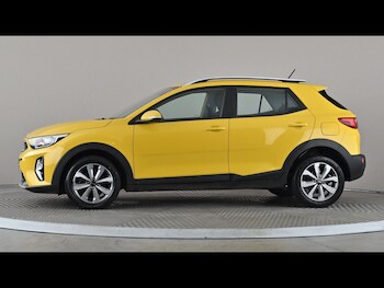 Used Kia Stonic 2023 for sale - 79563701: Photo
