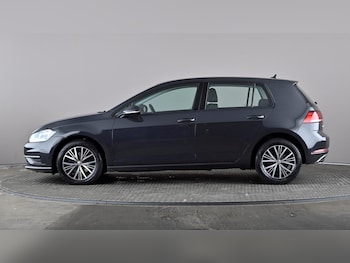 Used Volkswagen Golf 2019 for sale - 78594328: Photo