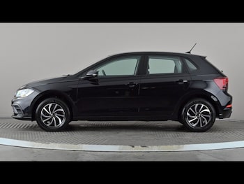 Used Volkswagen Polo 2024 for sale - 78949818: Photo