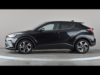 Used Toyota C-HR 2023 for sale - 79444338: Photo