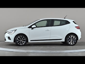 Used Renault Clio 2022 for sale - 79580060: Photo