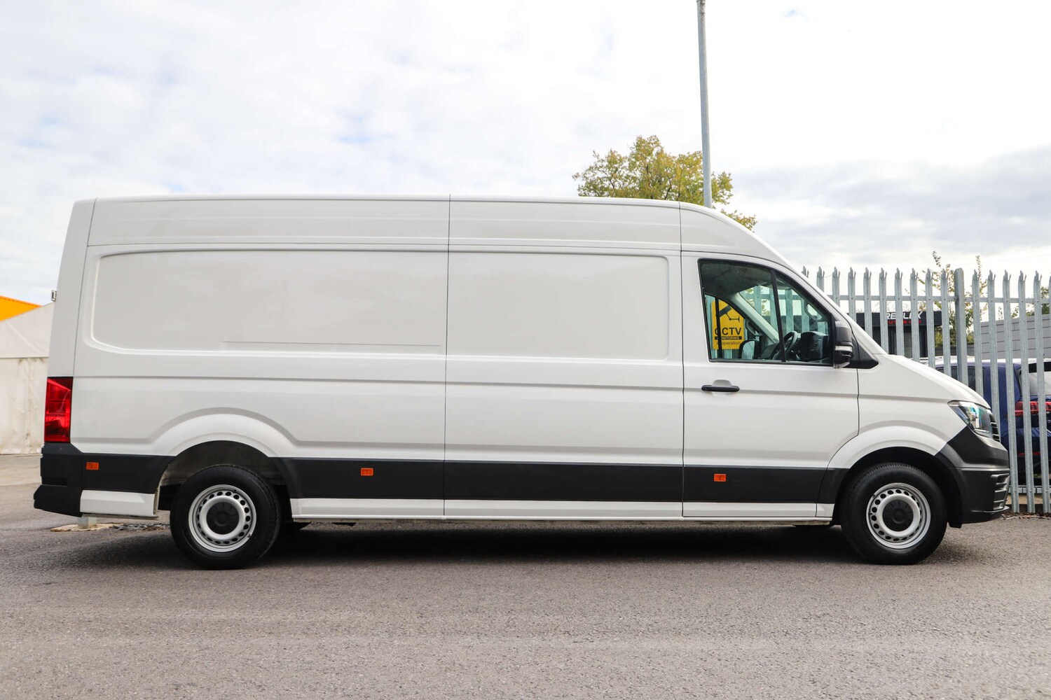 Used Volkswagen Crafter 2021 for sale - 76895853: Photo 6