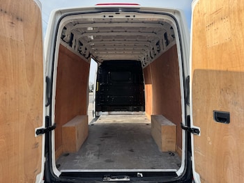 Used Volkswagen Crafter 2023 for sale - 77805468: Photo