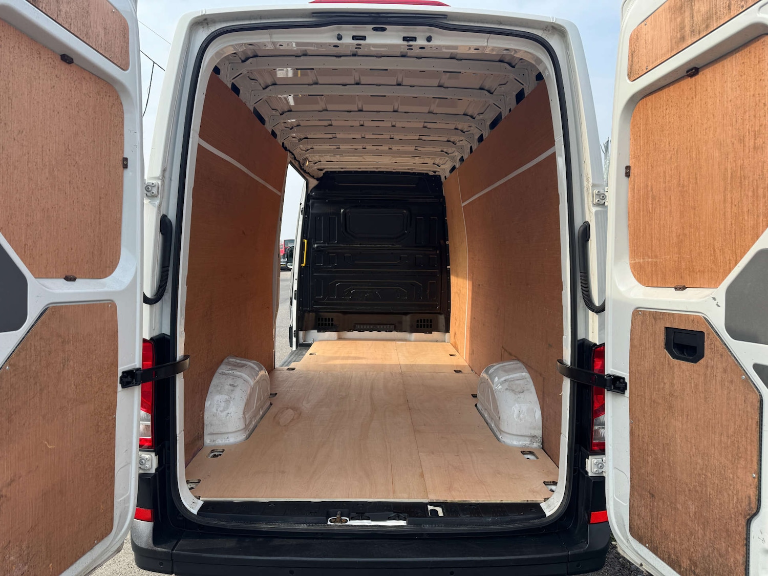 Used Volkswagen Crafter 2023 for sale - 78039606: Photo 3