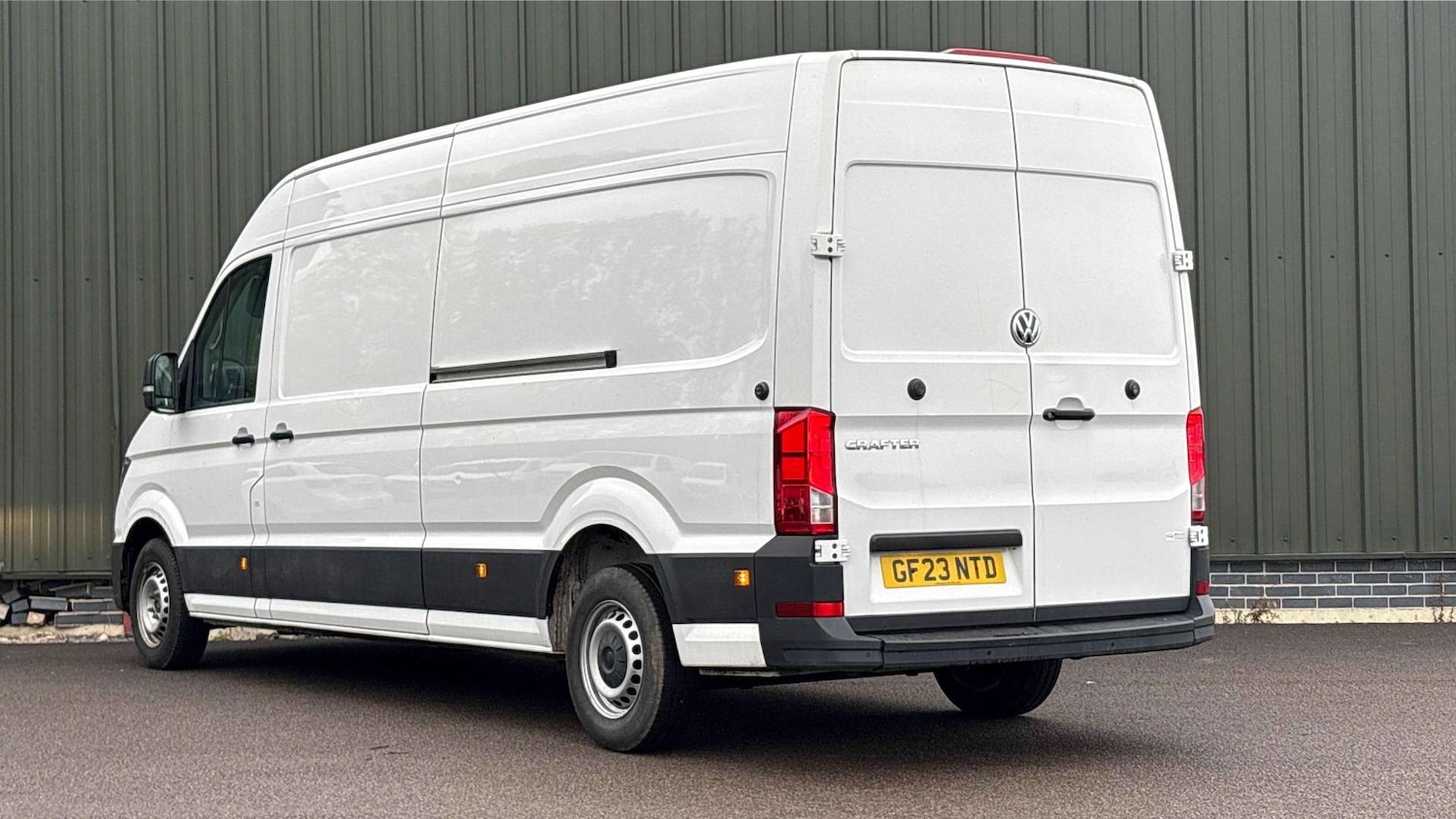 Used Volkswagen Crafter 2023 for sale - 77237213: Photo 2