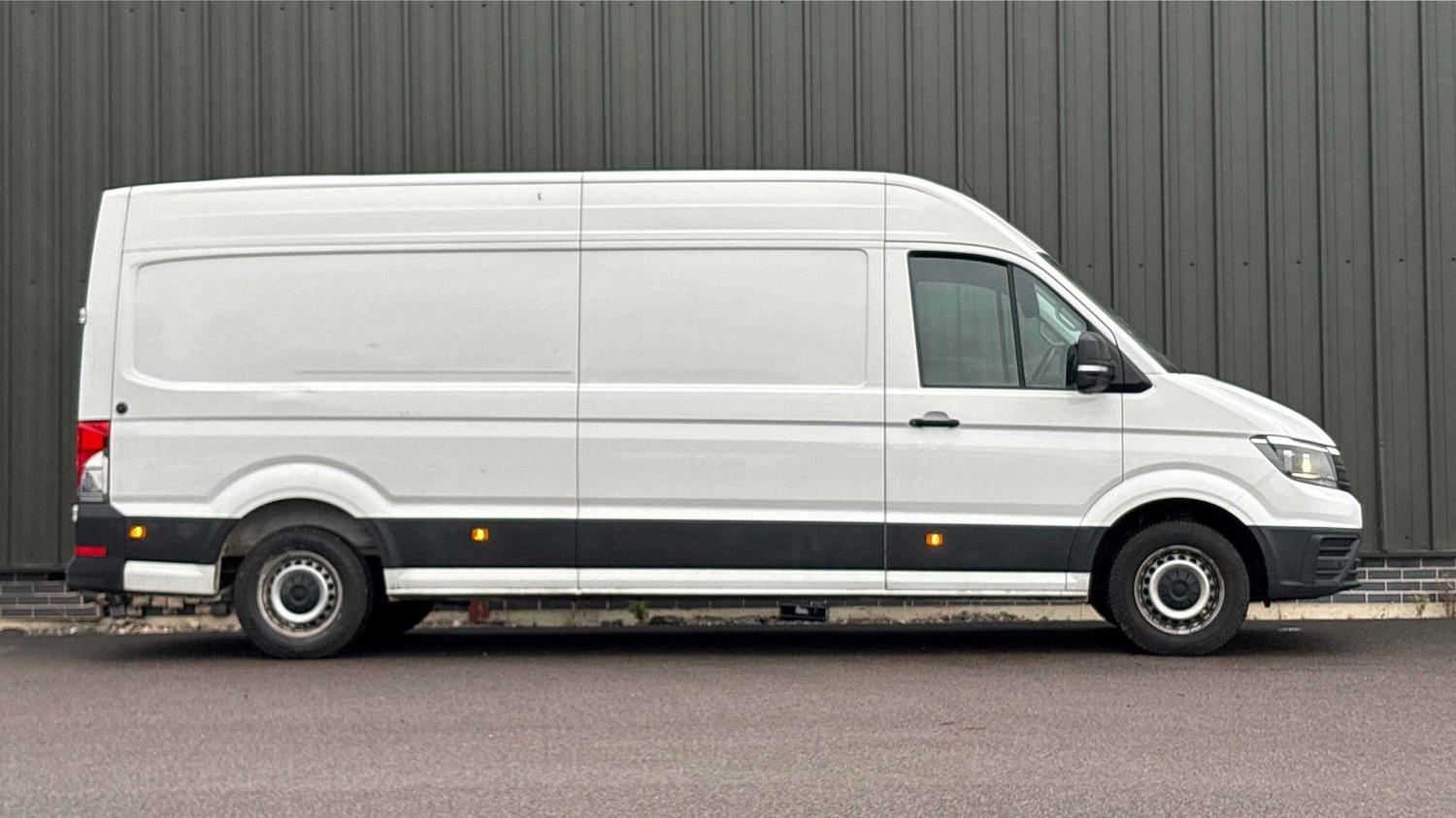Used Volkswagen Crafter 2023 for sale - 77237213: Photo 3