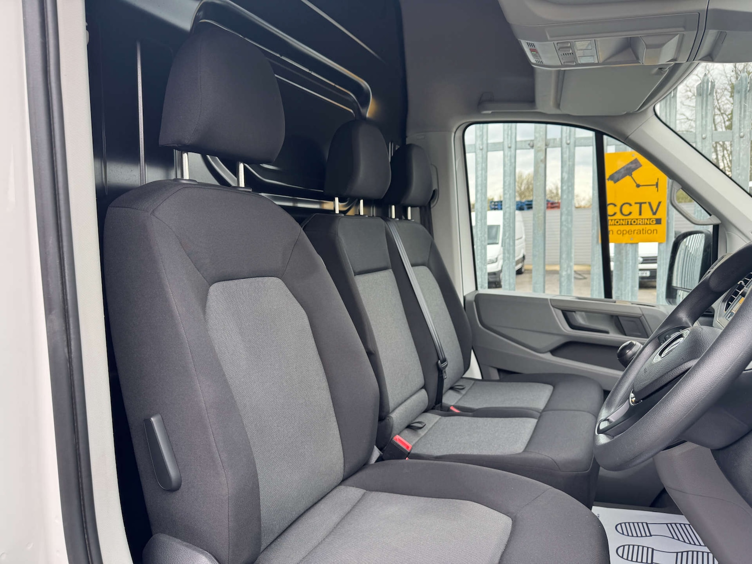 Used Volkswagen Crafter 2022 for sale - 78097357: Photo 2