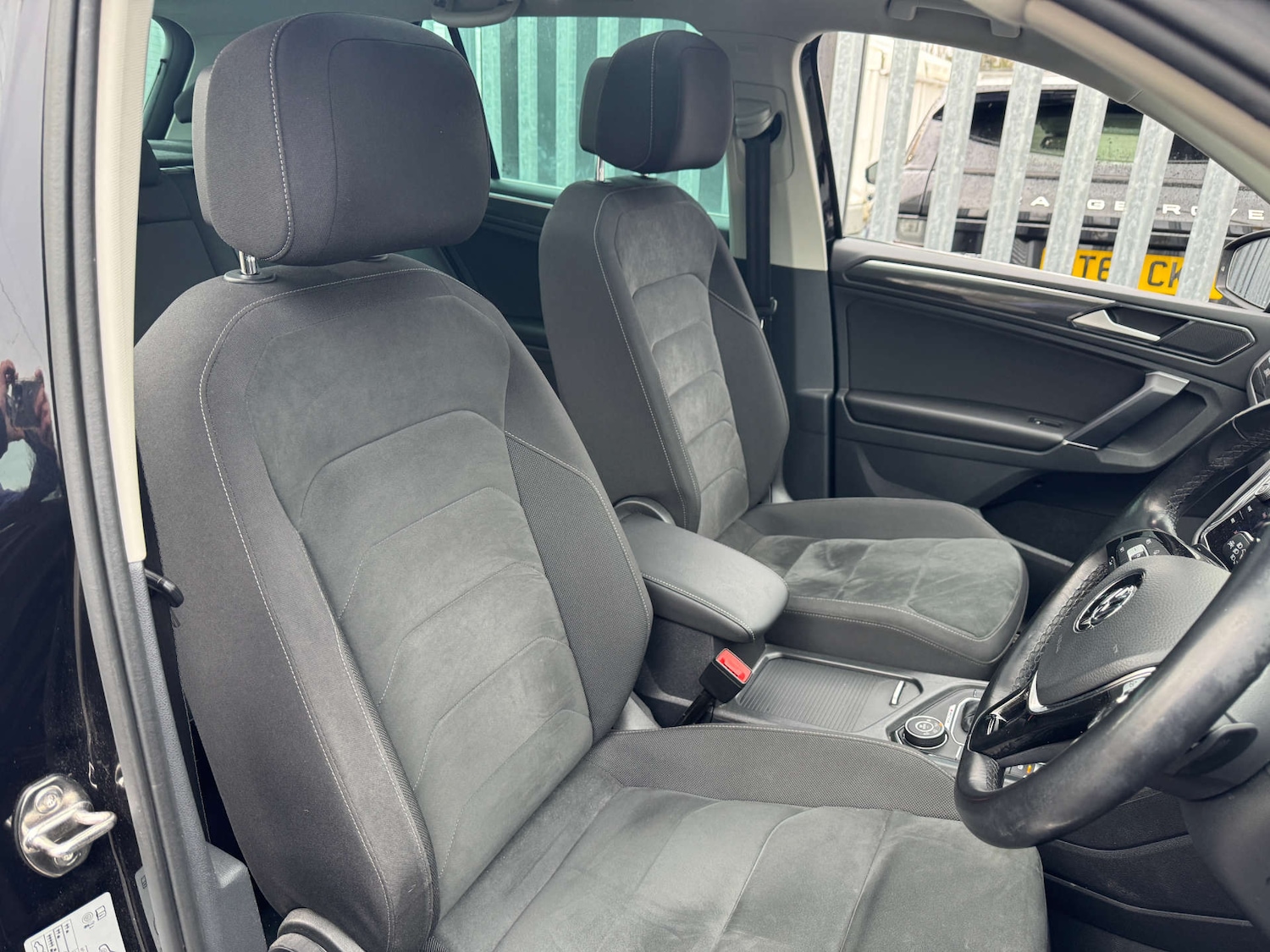 Used Volkswagen Tiguan 2018 for sale - 77148639: Photo 12