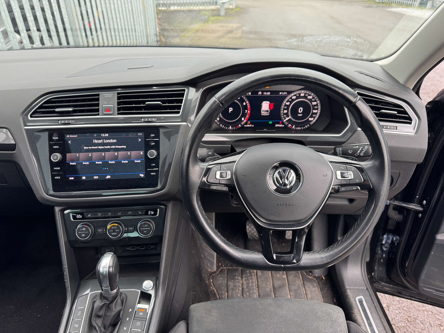 Used Volkswagen Tiguan 2018 for sale - 77148639: Photo 17