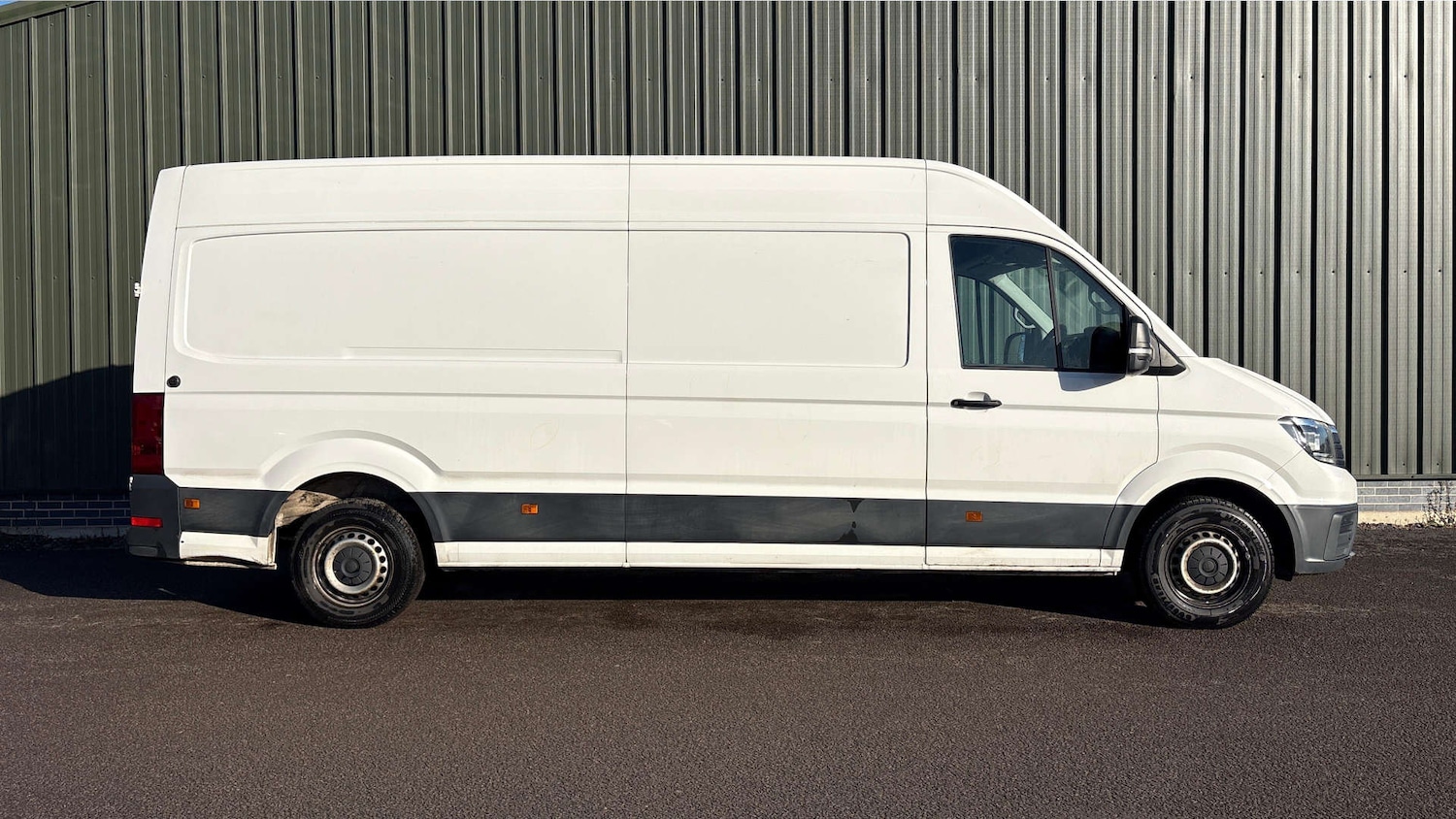 Used Volkswagen Crafter 2023 for sale - 77408938: Photo 3