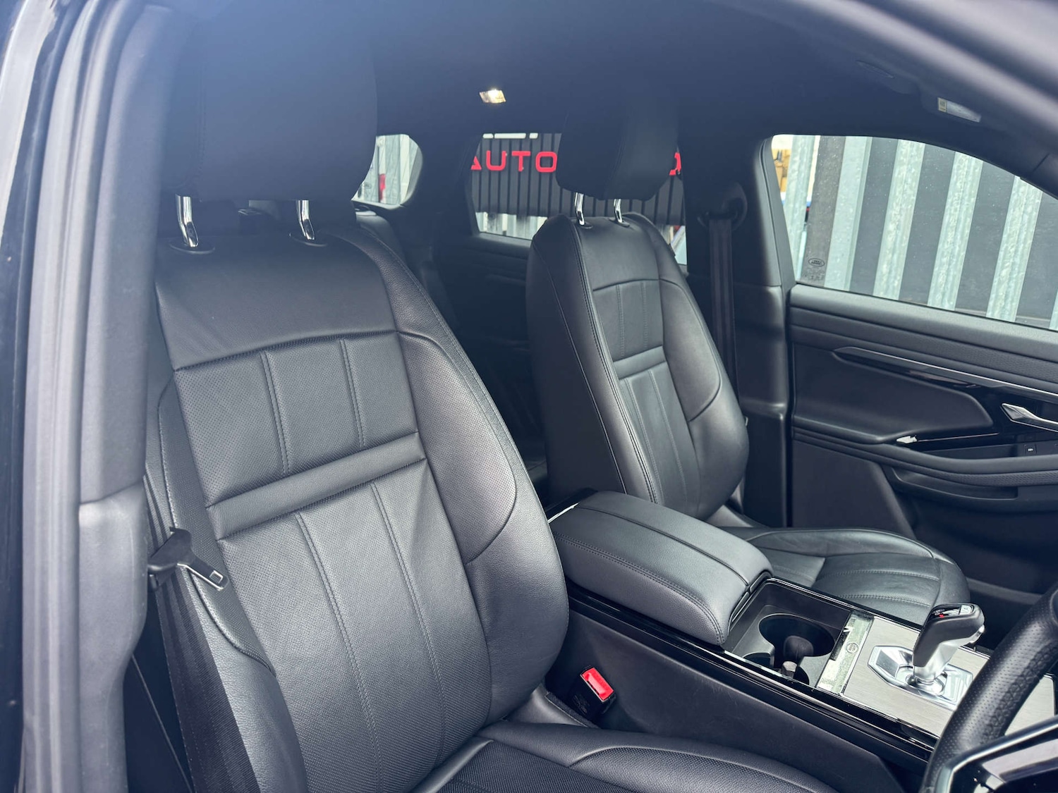 Used Land Rover Range Rover Evoque 2022 for sale - 77408918: Photo 3