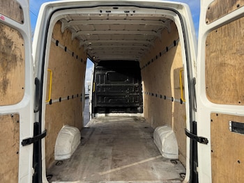 Used Volkswagen Crafter 2018 for sale - 77408947: Photo