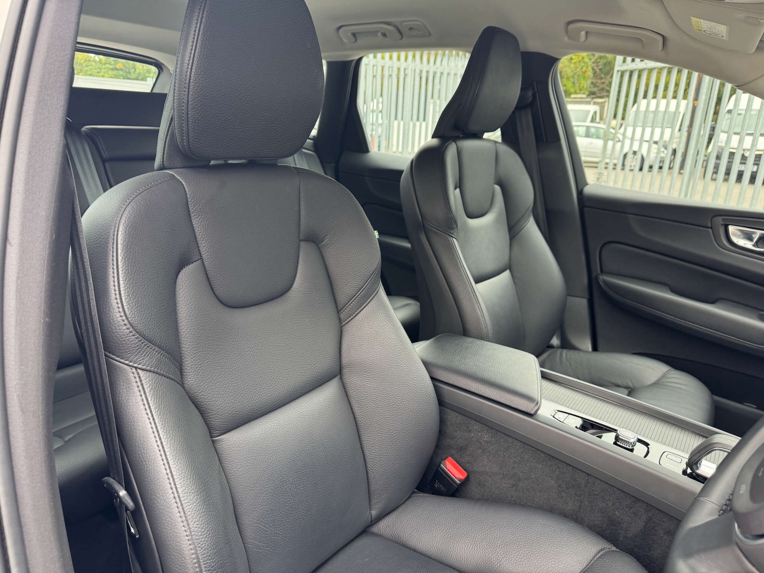 Used Volvo XC60 2021 for sale - 76895854: Photo 12