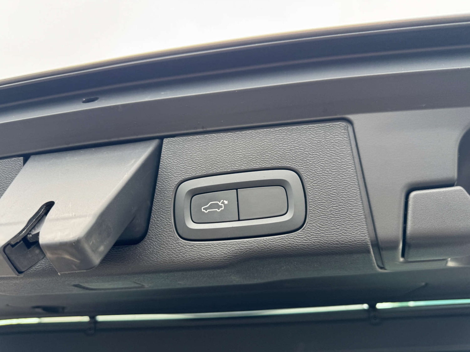 Used Volvo XC60 2021 for sale - 76895854: Photo 20