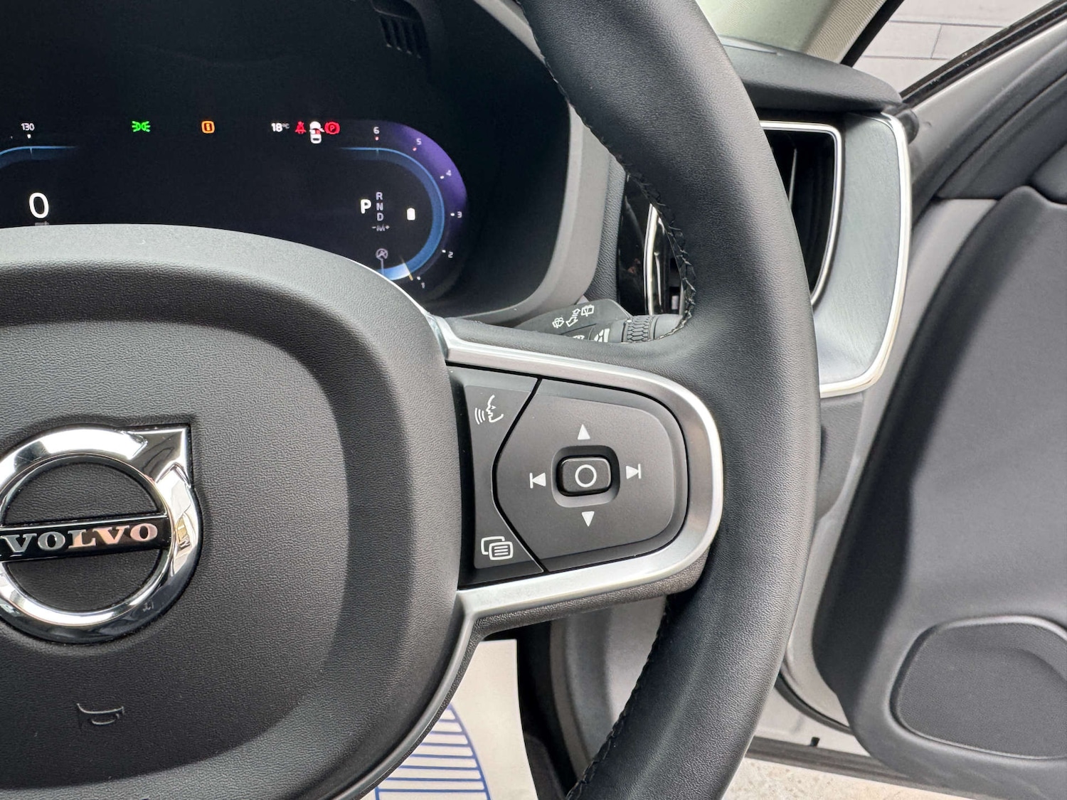 Used Volvo XC60 2021 for sale - 76895854: Photo 29