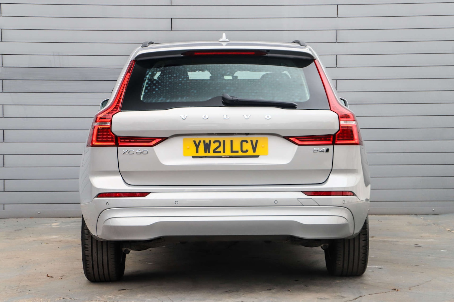 Used Volvo XC60 2021 for sale - 76895854: Photo 4