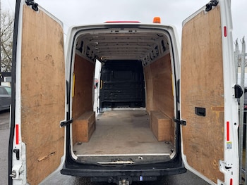 Used Volkswagen Crafter 2023 for sale - 77408949: Photo